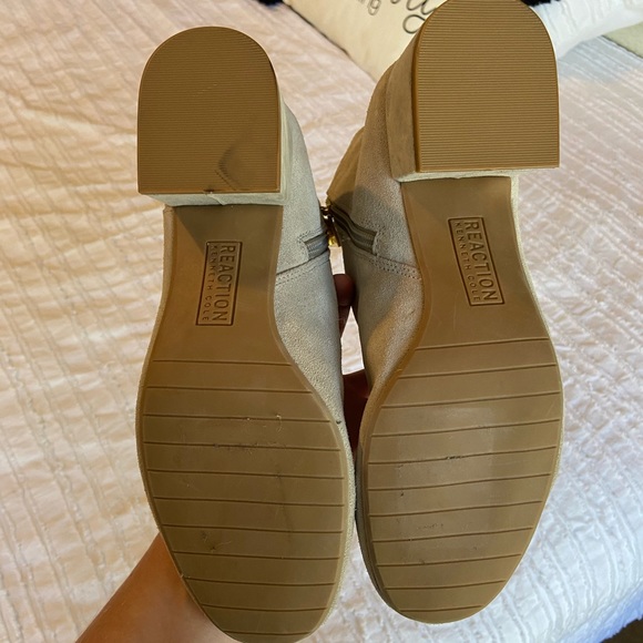 NEW Kenneth Cole Road Stop Block Heel Ankle Bootie - Picture 4 of 6